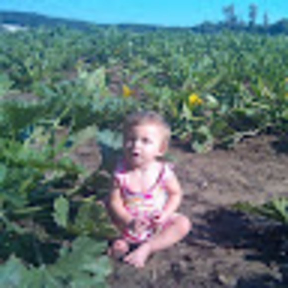 Meet your Posher, Melissa - Picture 1 of 1